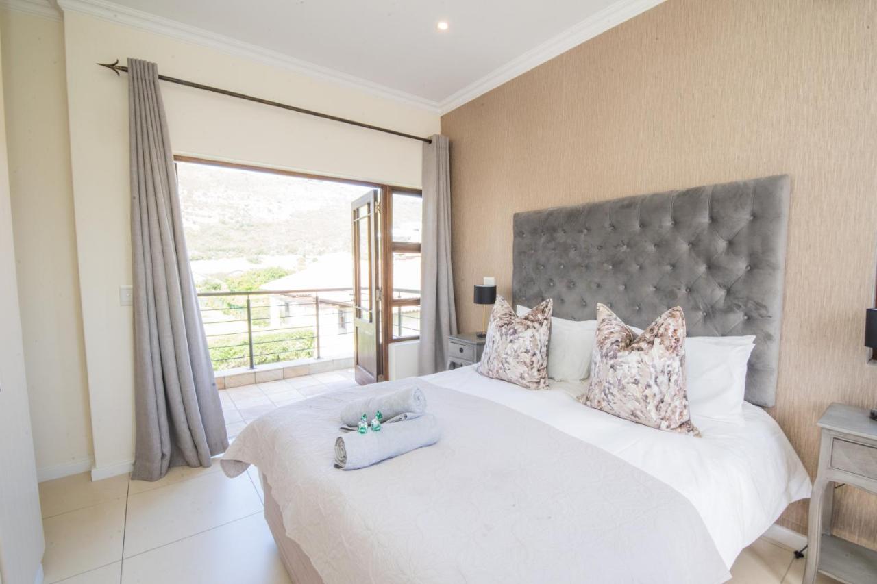 Seventeen Whale Rock Gardens With Back Up Power For Loadshedding Plettenberg Bay Exterior photo